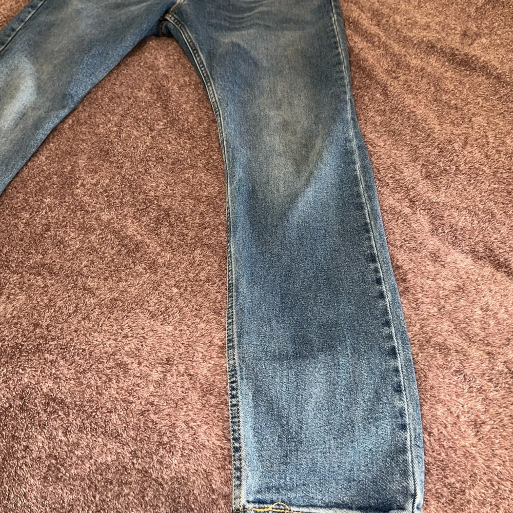 Levi's Classic Blue Jeans 33W X‎  32L